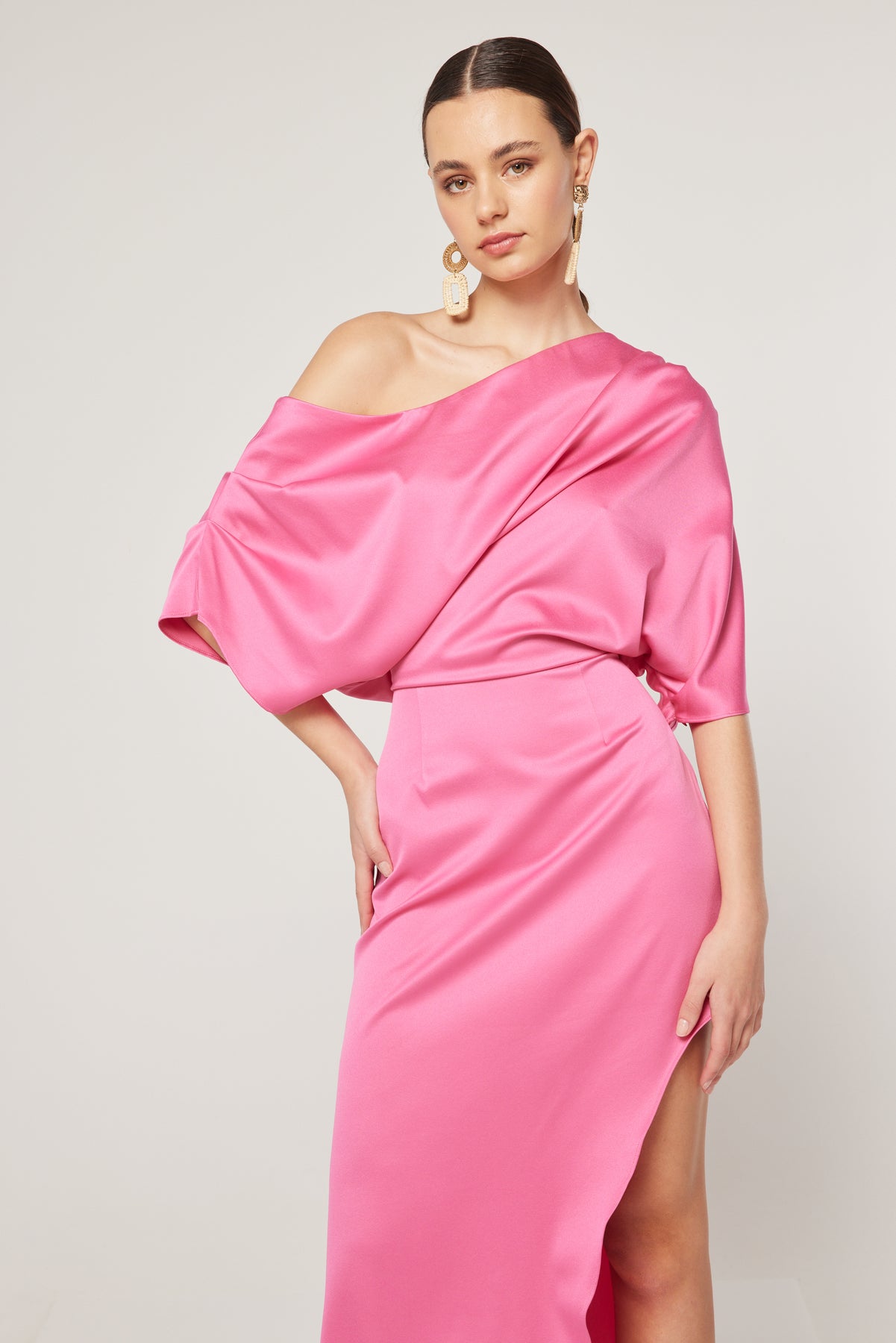 Elliatt Renders Gown - Fuchsia Pink – Dress Hire AU